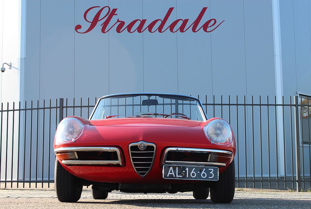 Alfa Romeo Duetto Spider 1750