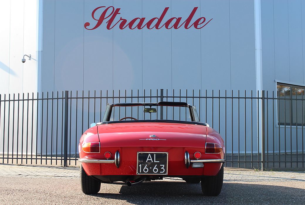 Alfa Romeo Duetto Spider 1750