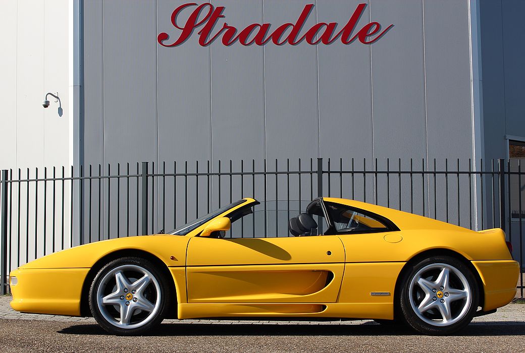 Ferrari F355 GTS Giallo 1996