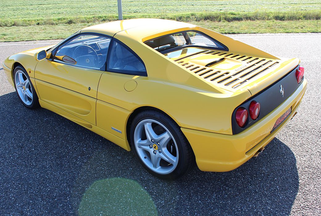Ferrari F355 GTS Giallo 1996