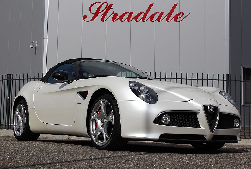 Alfa Romeo 8C Spider