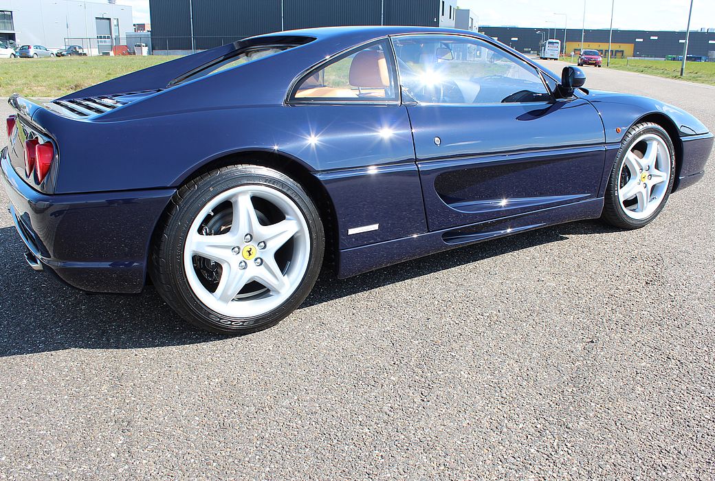 Ferrari F355 GTB 1998 Pozzi
